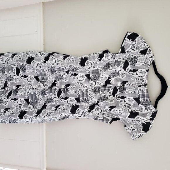 MODCLOTH  Across the Boardroom Sheath Dress - Picture 7 of 8